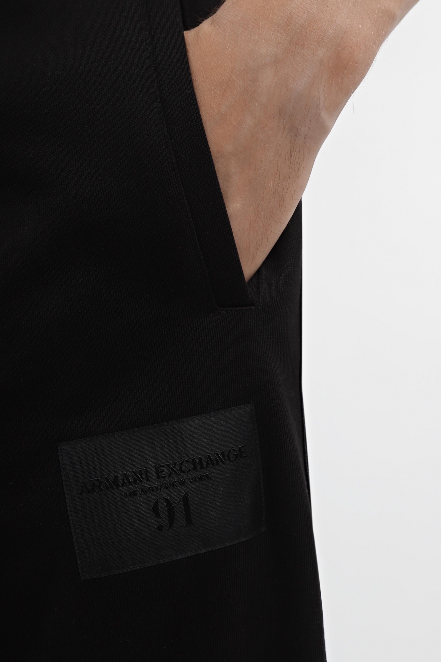 Чорні спортивні штани Armani Exchange